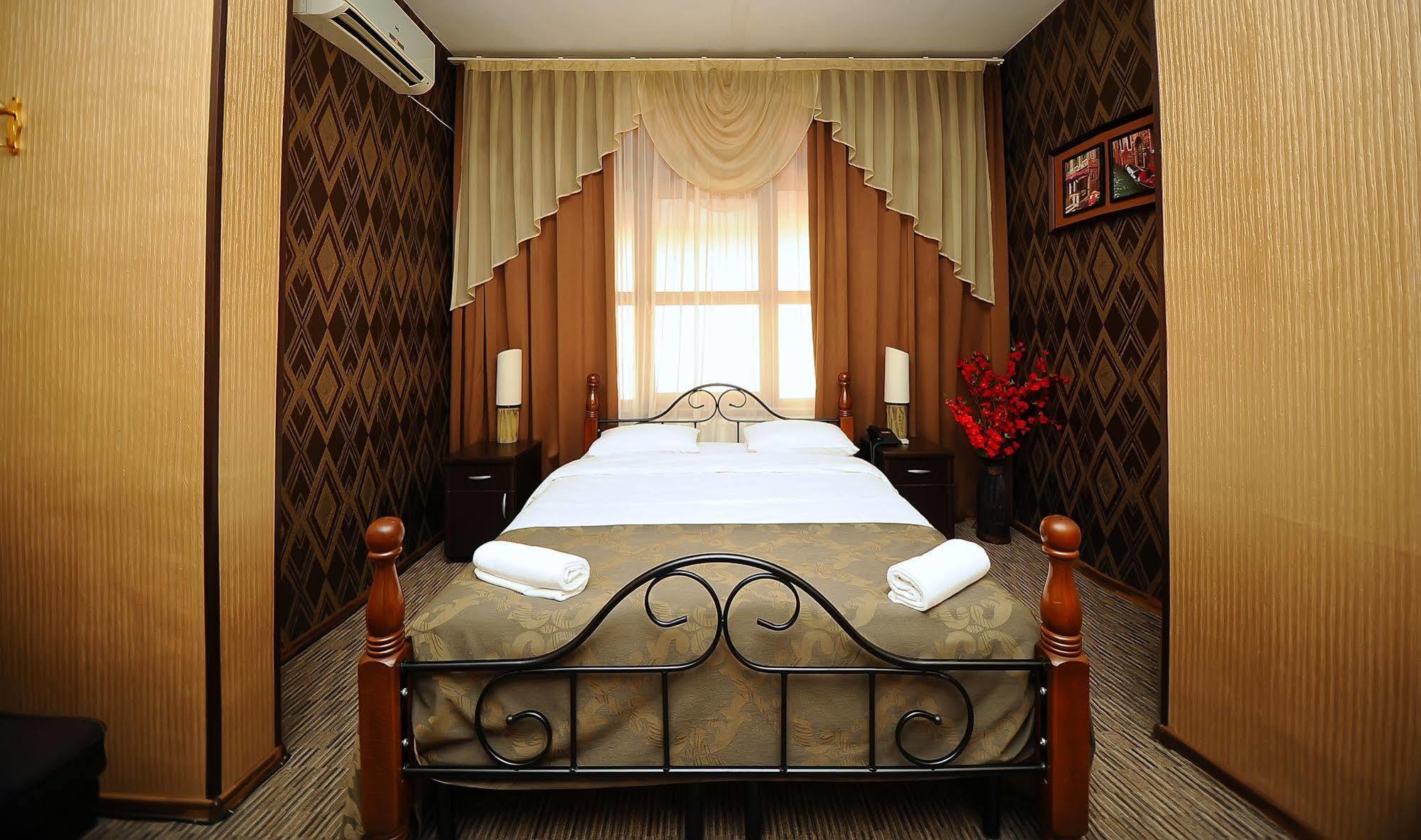 Villa Hotel Tbilisi ภายนอก รูปภาพ